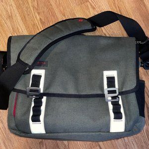 TIMBUK2 Command Messenger Bag, Carbon Full-Cycle Twill, Medium